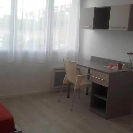 Studea Apartment *
